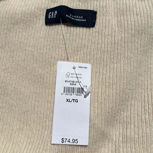 NWT Ladies XL Gap Skating Style skirt - Picture 3 of 7